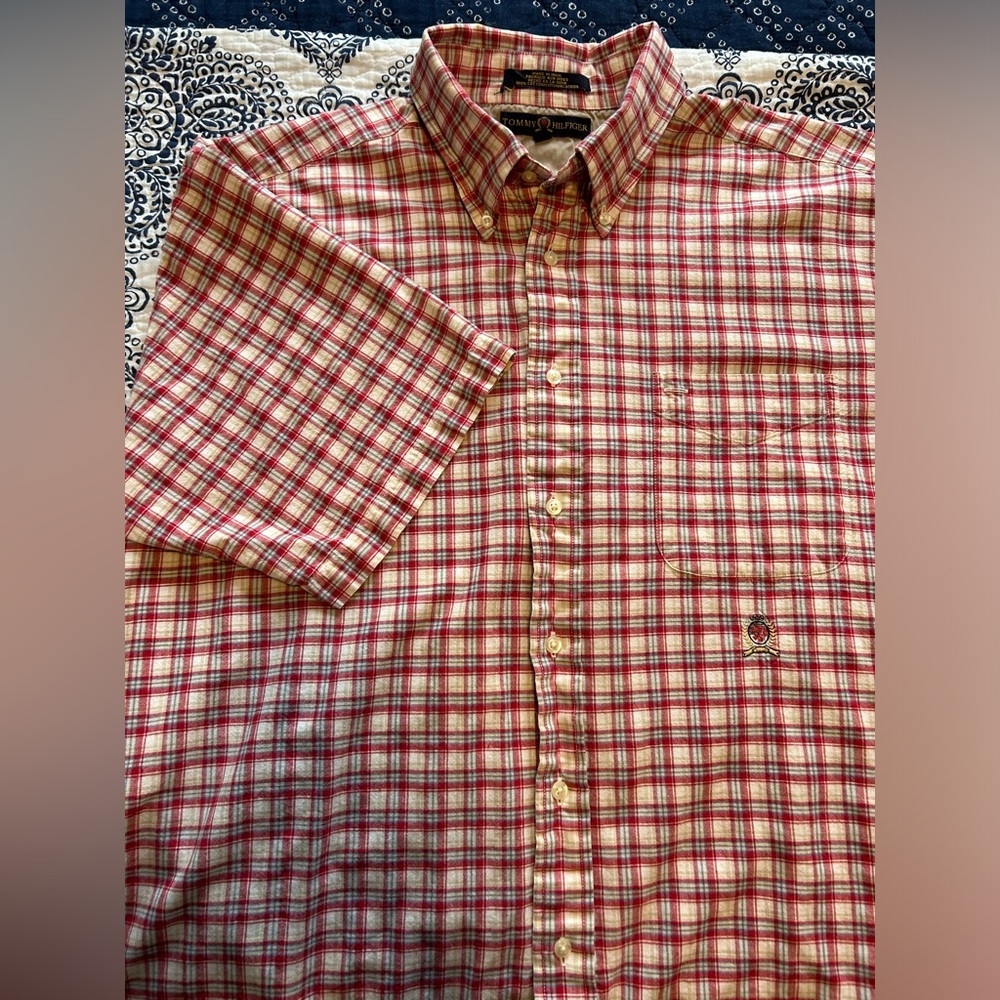 men’s XL shirt